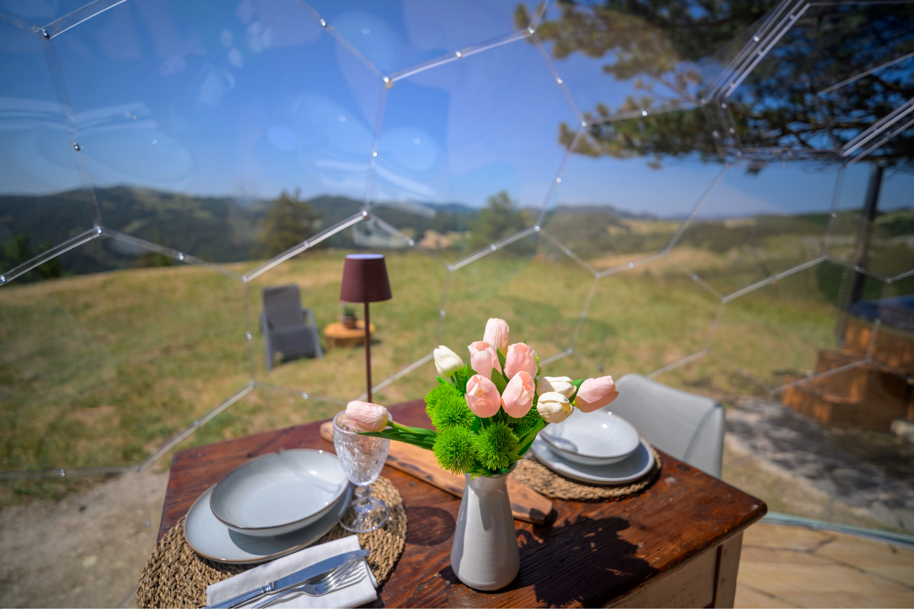 1751278969_25_bubble-room-experience_1